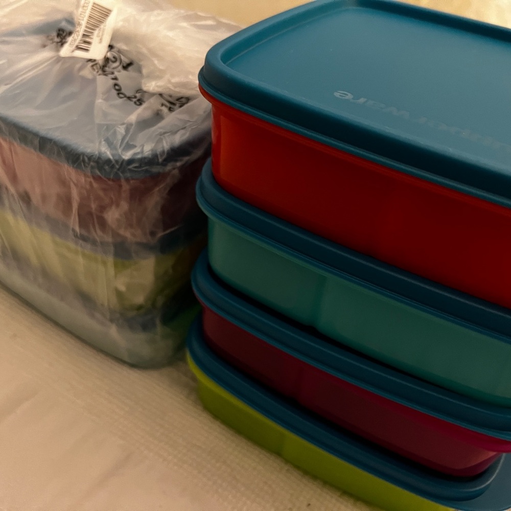 7 lunch-it Tupperware